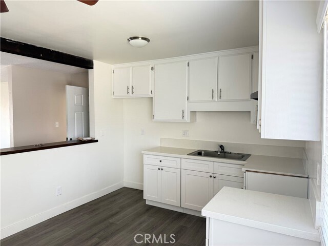 Foto del edificio - 15121 Woodruff Ave