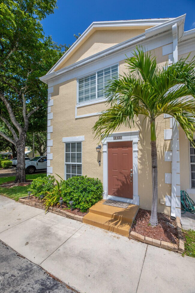 Foto del edificio - 2900 Dorchester Ln