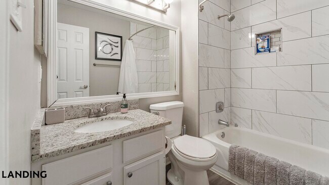 Foto del edificio - 1000 Island Breeze St