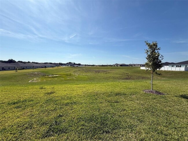 Building Photo - 4220 SW 82nd Ln