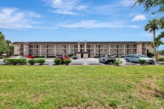 Building Photo - 102 Capri Isles Blvd