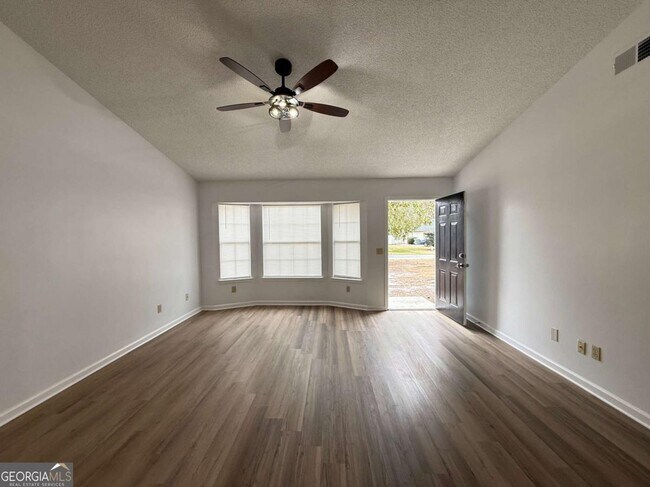 Foto del edificio - 105 Boxwood Ct