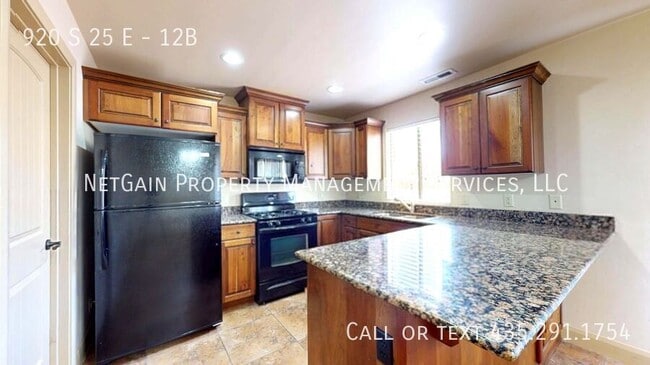 Building Photo - 920 S 25 E