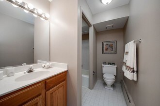 Courts of the Falling Waters Rentals Downers Grove IL Apartments com Courts of the Falling Waters Rentals Downers Grove IL Apartments com