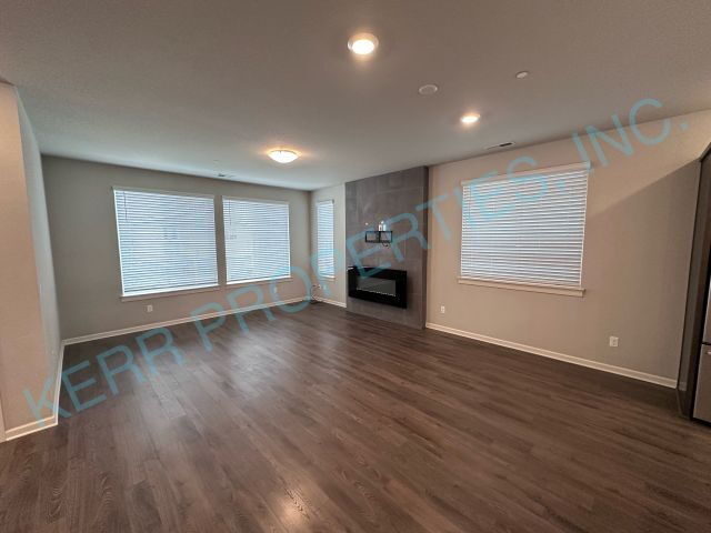 Foto del edificio - 16772 SE Fox Glen Ct