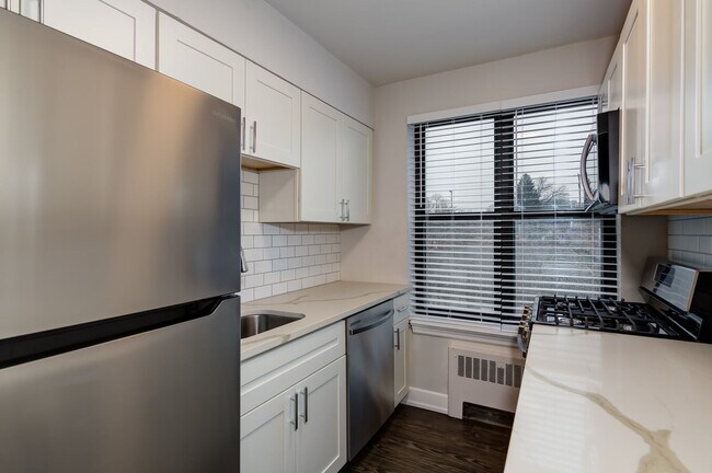 Foto del edificio - Updated Studio Apt in Dogtown!