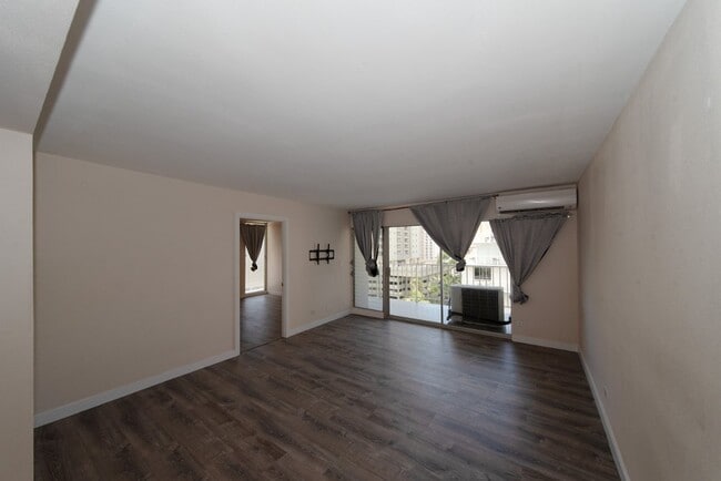 Building Photo - 2222 Aloha Dr