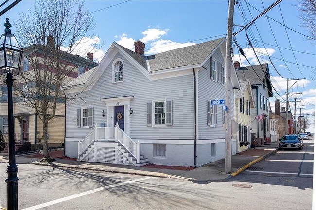 Building Photo - 26 3rd St