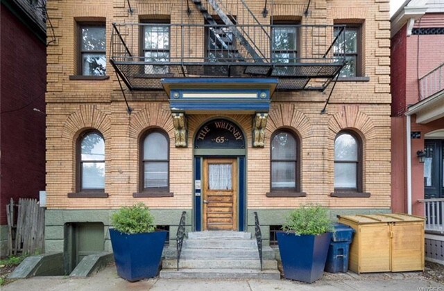 Primary Photo - 65 Whitney Pl