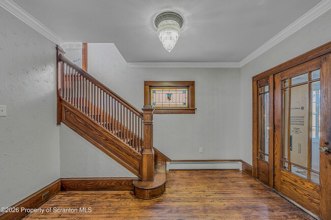 Building Photo - 2124 Shawnee Ave