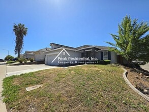 Building Photo - 9156 Lucchesi Dr