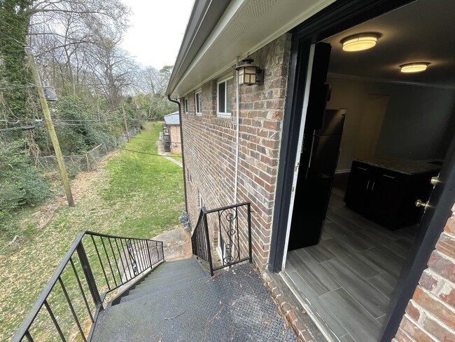 Building Photo - 2040 DeKalb Ave NE