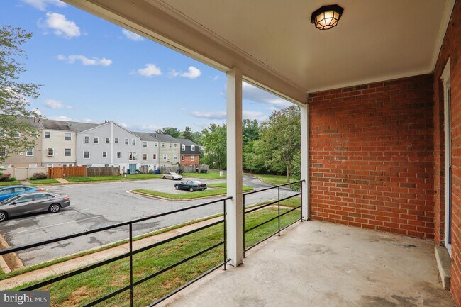 Foto del edificio - 81 Watkins Park Dr