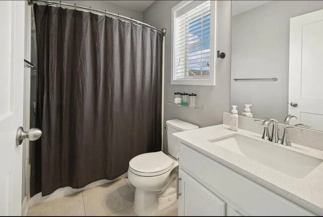 Building Photo - 5668 Cattail Ct NE