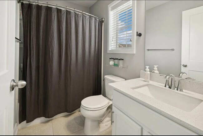 Foto del edificio - 5668 Cattail Ct NE