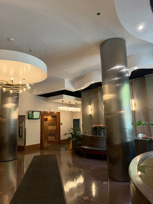 Foto del edificio - 3660 N Lake Shore Dr