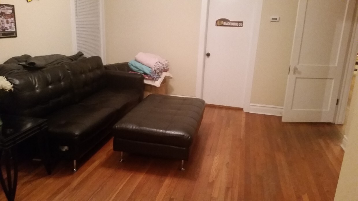 Foto principal - 2425 W Gunnison St