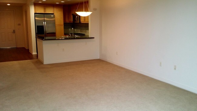 Foto del edificio - 931 E Walnut St