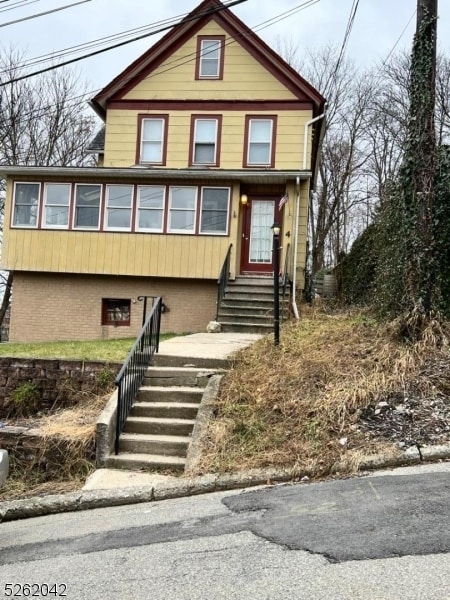 Primary Photo - 4 Harrison St