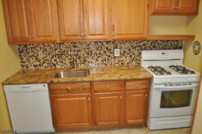 Building Photo - 2467 NJ-10