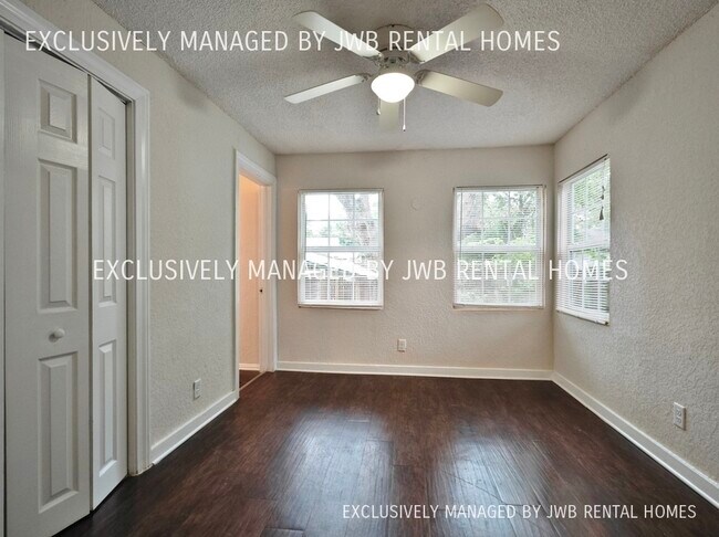 Foto del edificio - 211 E 46th St