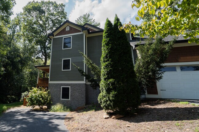 Building Photo - 67 Ledbetter Rd
