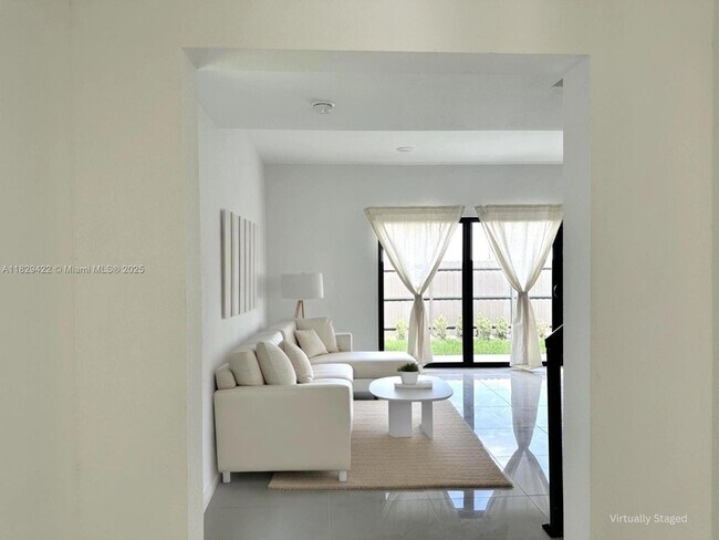 Foto del edificio - 307 NW 13th Pl
