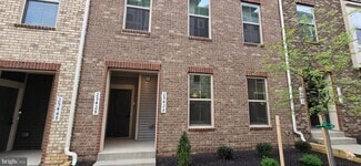 Building Photo - 2542 -A Verona Pl