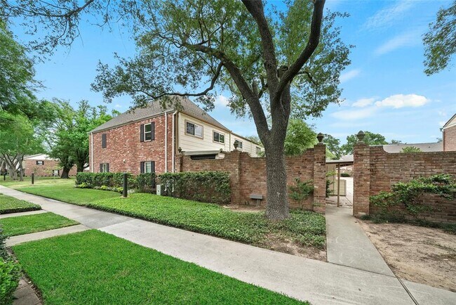 Building Photo - 14531 Misty Meadow Ln