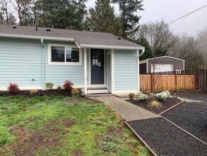 Building Photo - 506 Juniper St