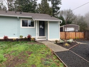 Building Photo - 506 Juniper St