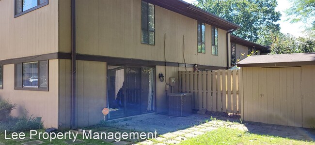 Building Photo - 3 br, 2.5 bath House - 1024 Willow Green D...