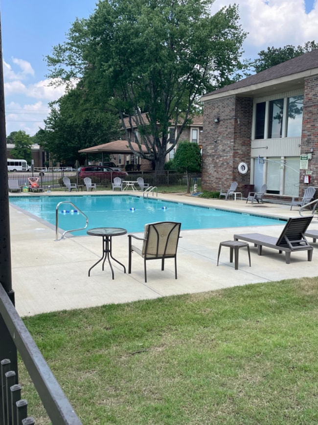 Photo - 1855 Poplar Woods Cir W #302 Apartment