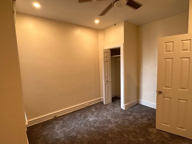 Bedroom - 6922 Ogontz Ave