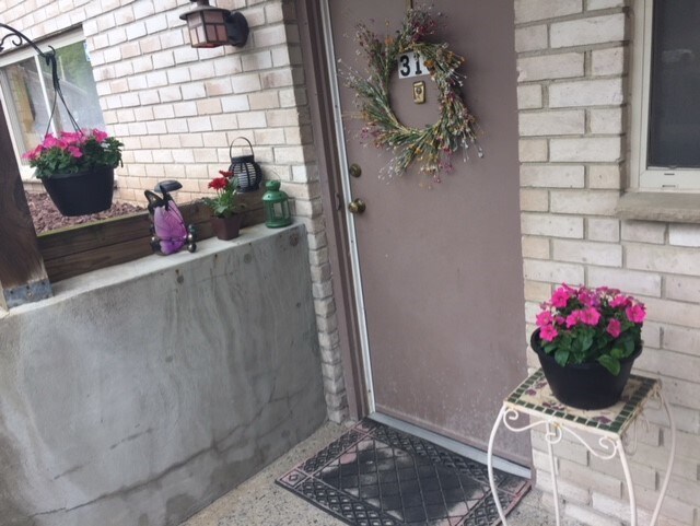 Private entrance - 26 Cooper Rd