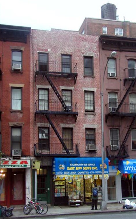 Building Photo - 631 Second Ave