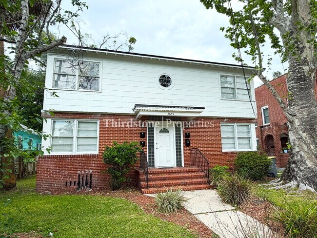 Foto del edificio - 2659 College St