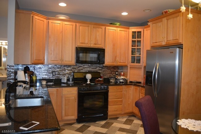 Foto del edificio - 4 Rockhall Ct