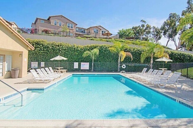 Pools / Spas - 214 Woodland Pkwy