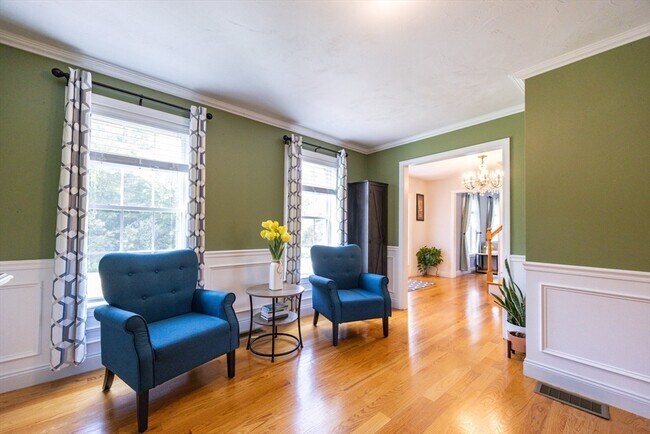 Foto del edificio - 12 Cody Ln
