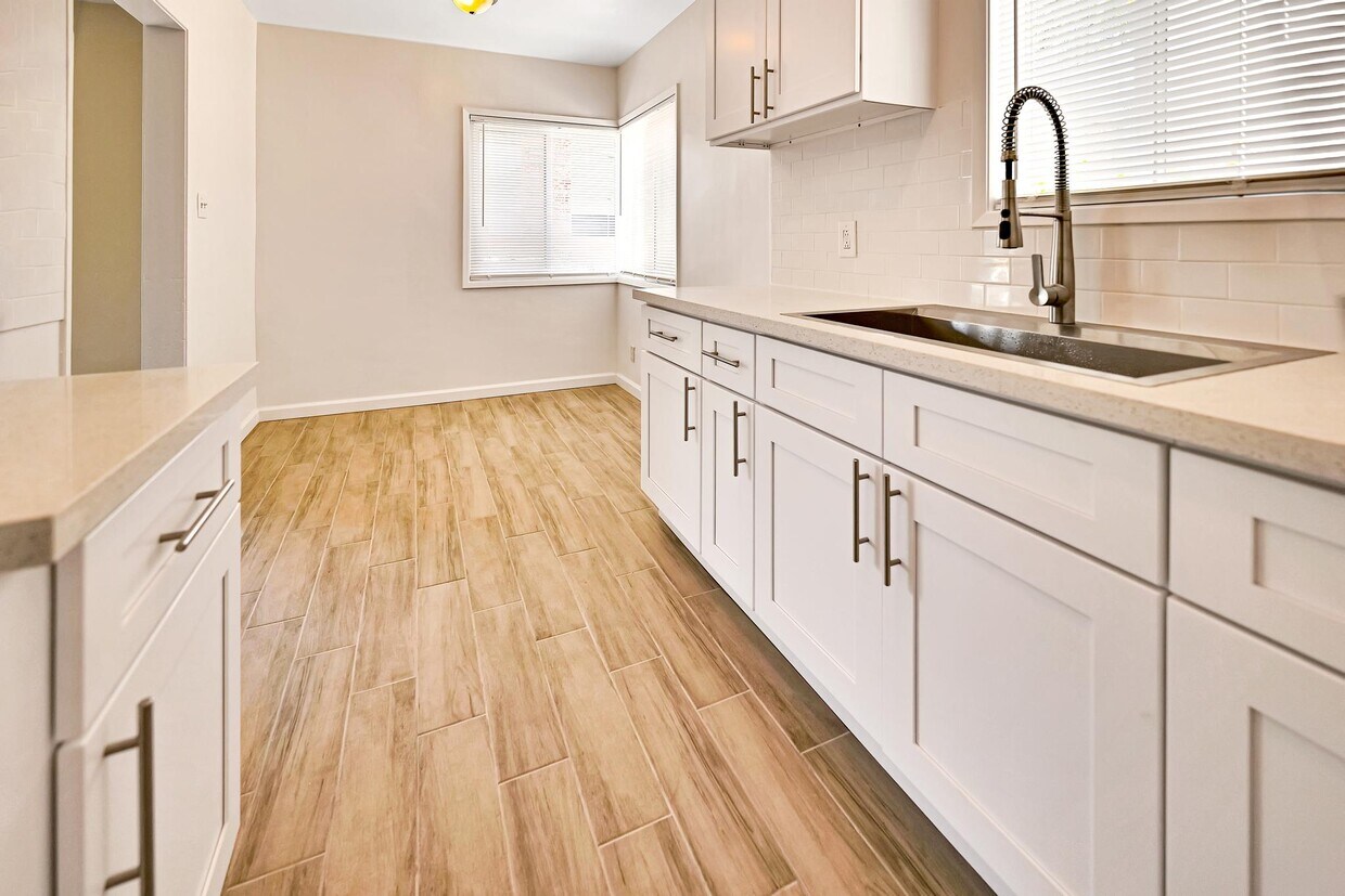 Foto principal - 1400 E Florida St