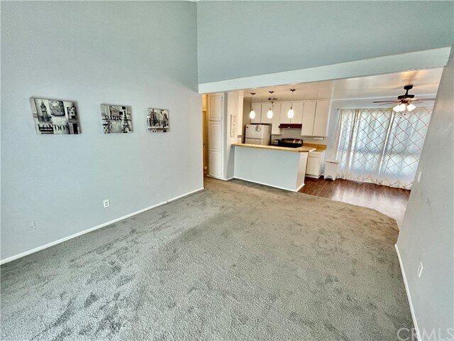 Building Photo - 15310 Ocaso Ave