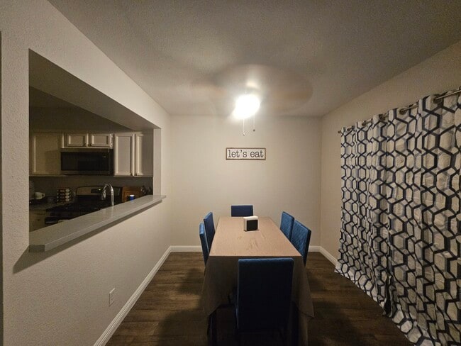 Building Photo - 1454 Santa Anita Dr