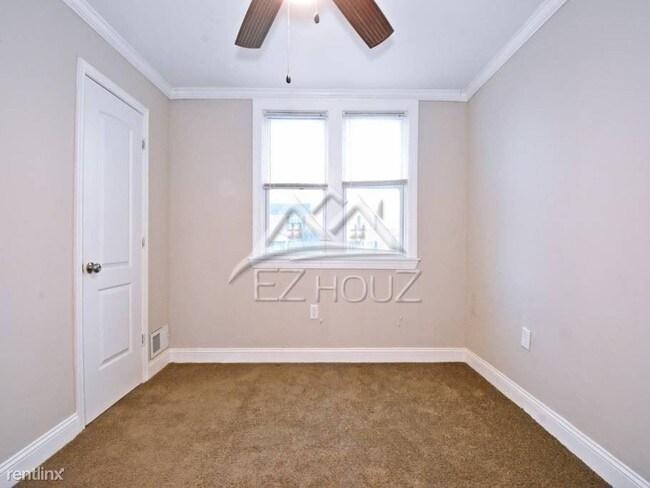 Foto del edificio - 2921 Edgecombe Cir N