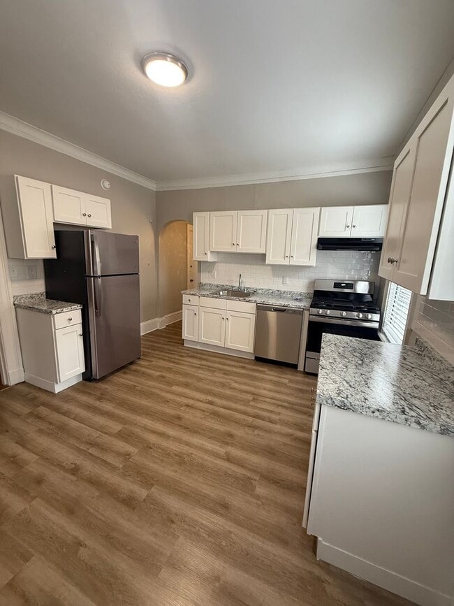 Photo - West Hartford Collection Apartments
