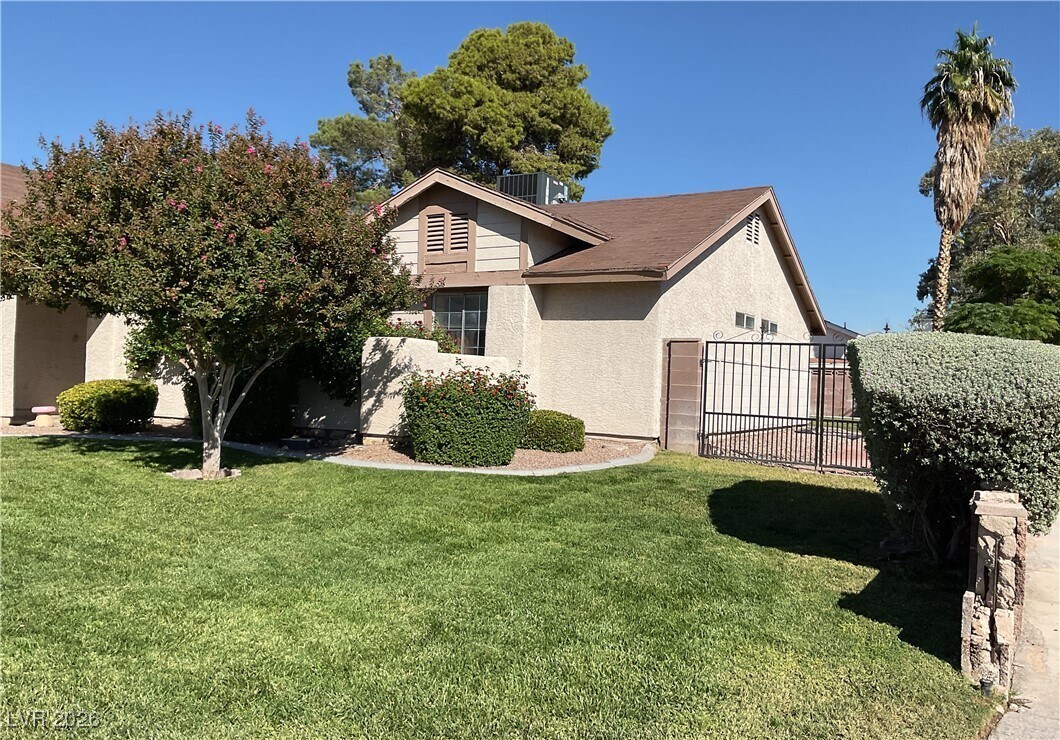 Building Photo - 5300 W Alcazar Ct