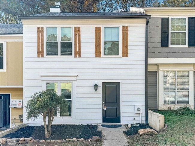 Building Photo - 3575 Kennesaw Station Dr