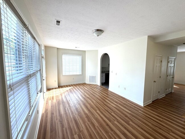 Photo - Taylor Spring Townhouse With Garage and Basement