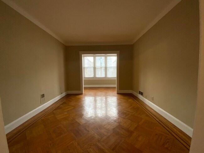 Foto del edificio - 157 W 9th St