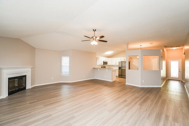 Foto del edificio - 1368 High Plains Dr W